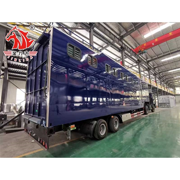 江西货箱式运马车